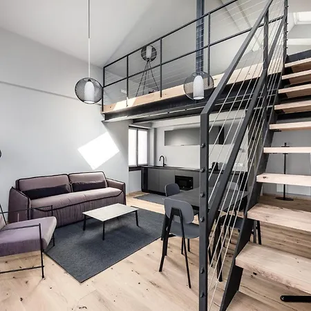 Cooper L Loft Apartment *